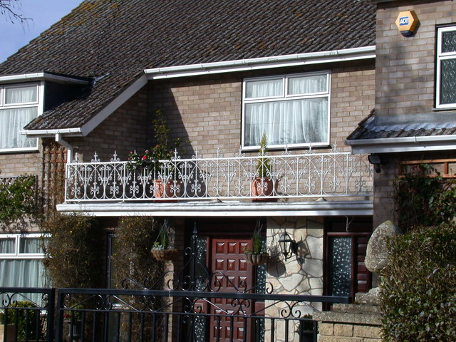 Soubor:Balcony, Lansdowne Road - geograph.org.uk - 703862.jpg