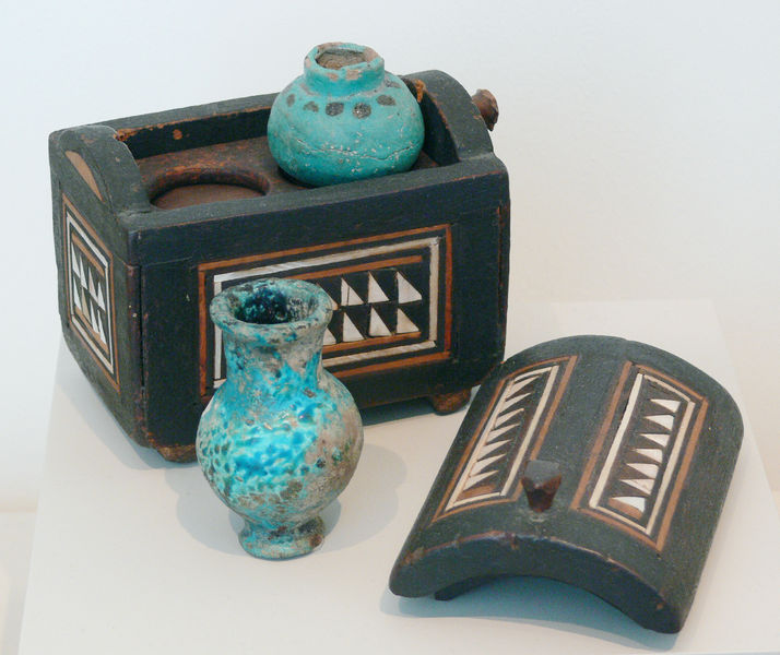 Soubor:Cosmetics case Egypt.jpg