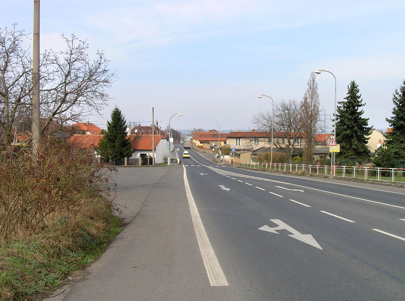 Soubor:Postřižín, Teplická str.jpg