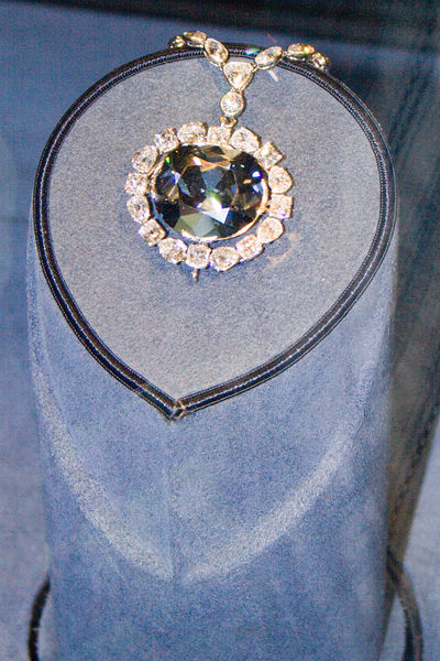 Soubor:Hope Diamond.jpg