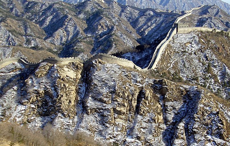 Soubor:GreatWallNearBeijingWinter.jpg