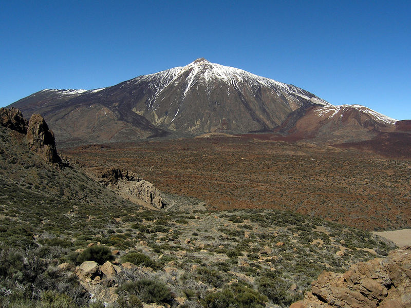 Soubor:Teide and Caldera 2006.jpg