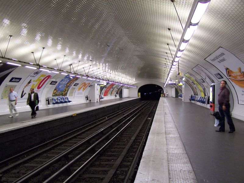 Soubor:Paris station Avron 2009.jpg