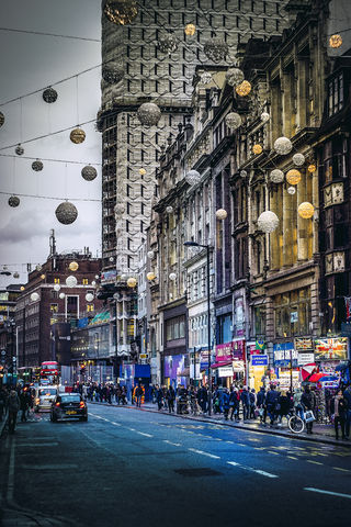 Oxford Circus je křižovatkou dvou významných londýnských ulic.