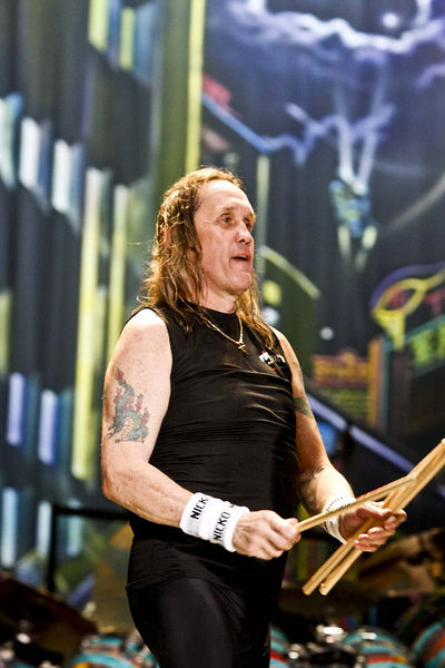 Soubor:Nicko McBrain 3.jpg