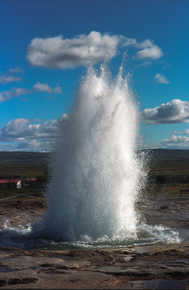 Soubor:Strokkur 23 (js).jpg