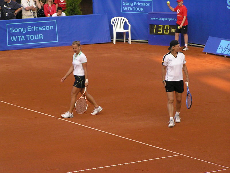 Soubor:MNavratilova-BStrycova-ECM-2006-40.jpg