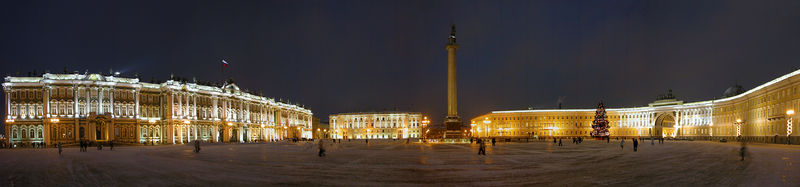 Soubor:PalaceSquareNight.jpg