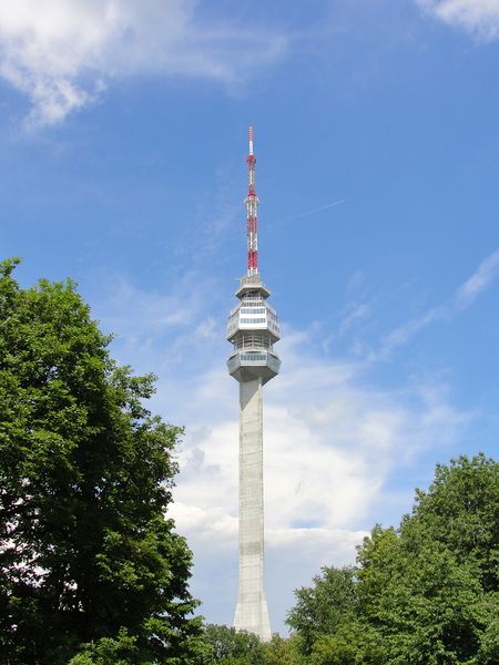 Soubor:Avala TV Tower.jpg