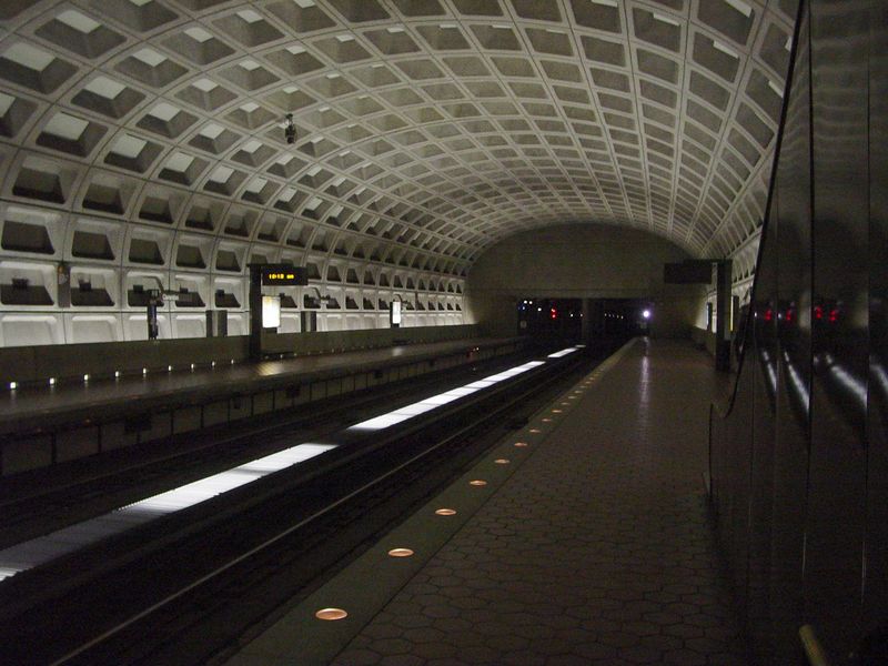 Soubor:Clarendon Station.jpg