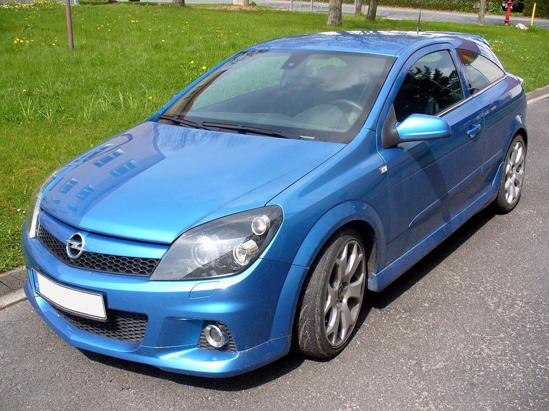 Soubor:Opel Astra H OPC.JPG