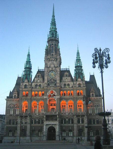 Soubor:Liberec Town Hall 2003.jpg