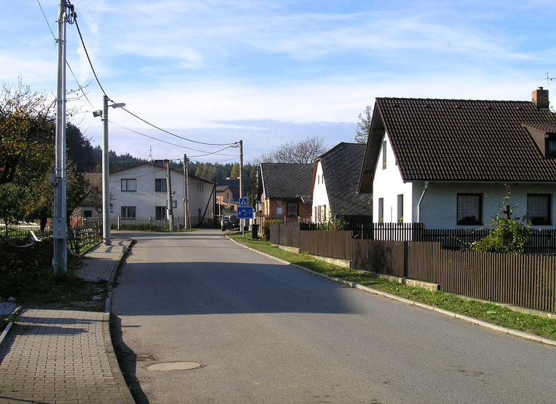 Soubor:Bílý Kámen, West.jpg