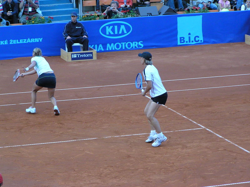 Soubor:MNavratilova-BStrycova-ECM-2006-67.jpg