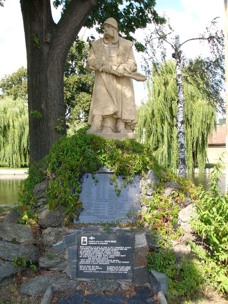 Soubor:Josef Bryks memorial.jpg