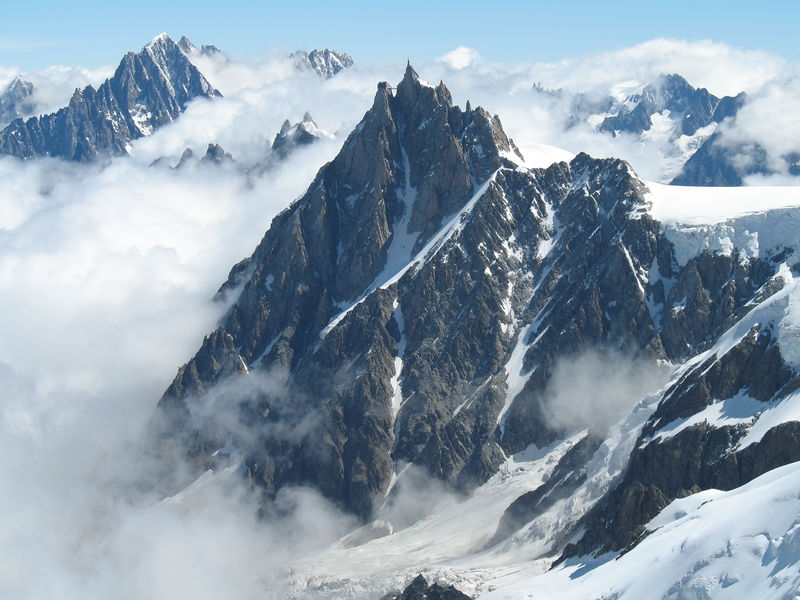 Soubor:Aiguille-du-Midi-summer.jpg