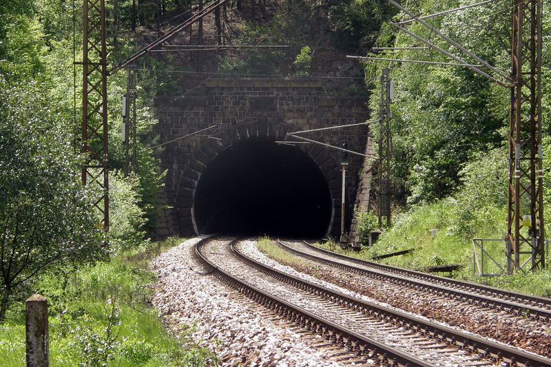 Soubor:Tunel u Lubneho1.jpg