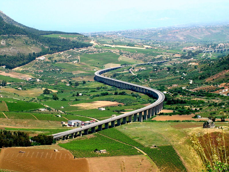 Soubor:Sizilien Autobahn A29DIR.jpg