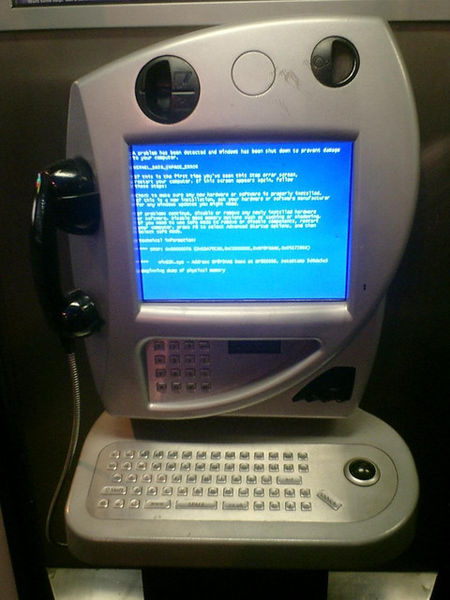 Soubor:Blue Screen Phone.jpg