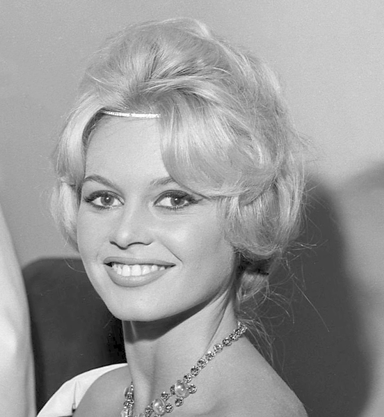 Soubor:Bardot-Italie-1958.png