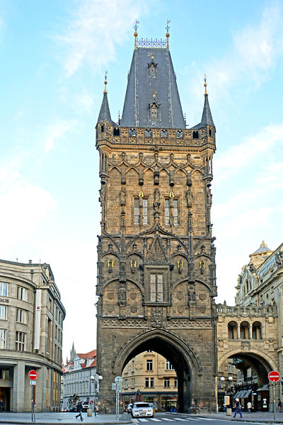 Soubor:Czech-03721-Powder Tower-DJFlickr.jpg