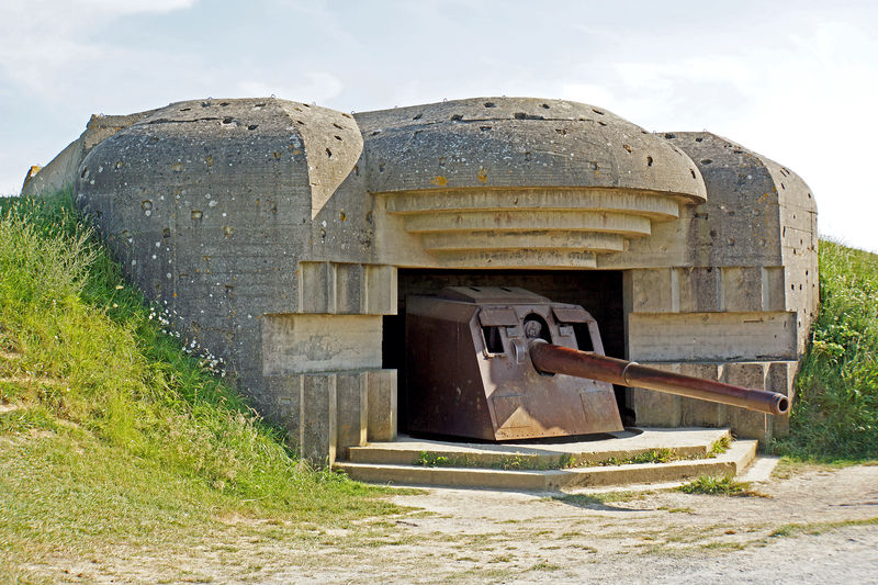 Soubor:France-000766-Longues-sur-Mer Battery-Gun 4-DJFlickr.jpg