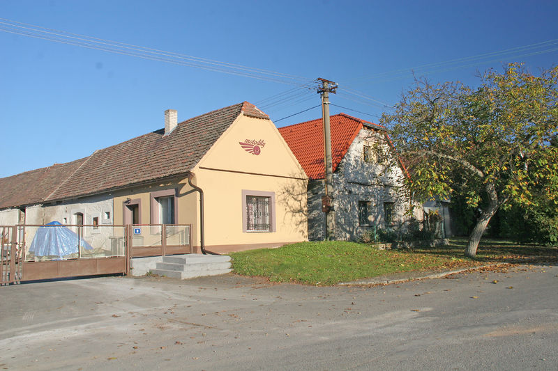 Soubor:Zaříčany čp. 8.JPG