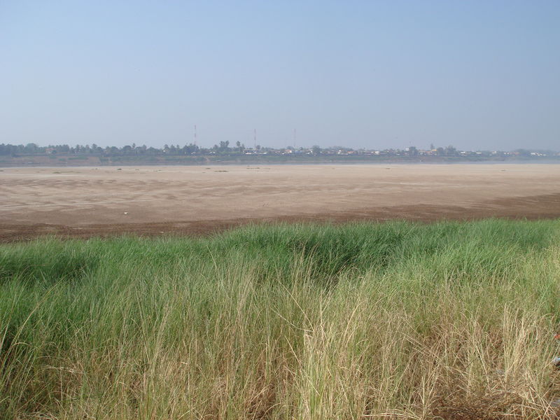 Soubor:Mekong Vientiane.jpg