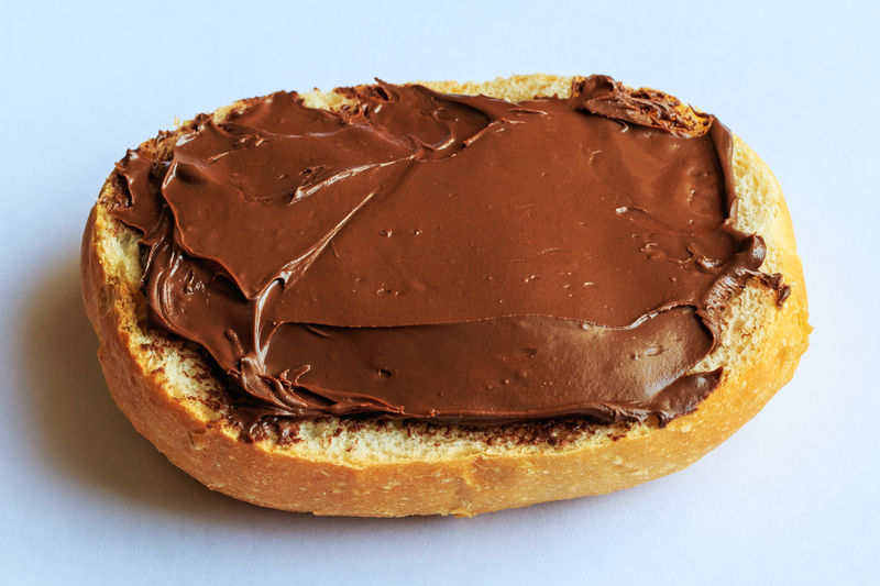 Soubor:Nutella bread 12-2015.jpg