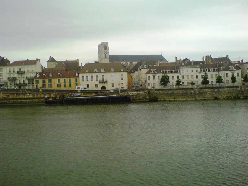 Soubor:Chalon-sur-saone.JPG