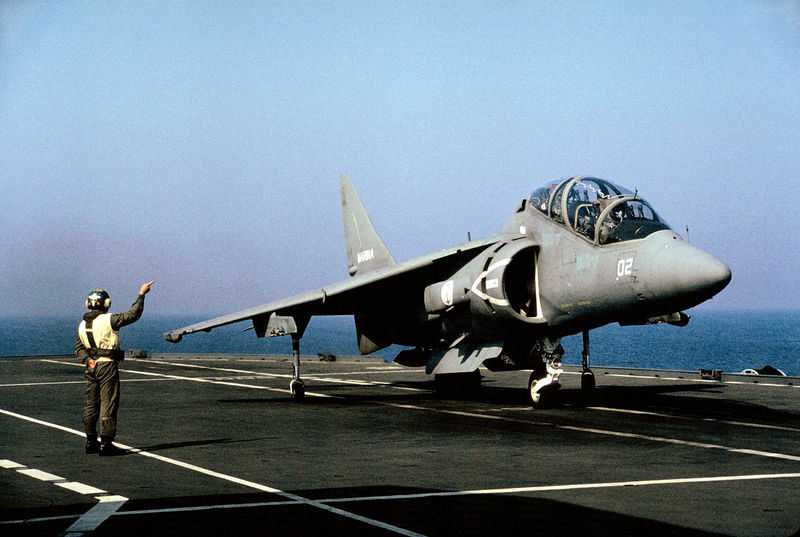 Soubor:Italian TAV-8B Harrier II.jpg