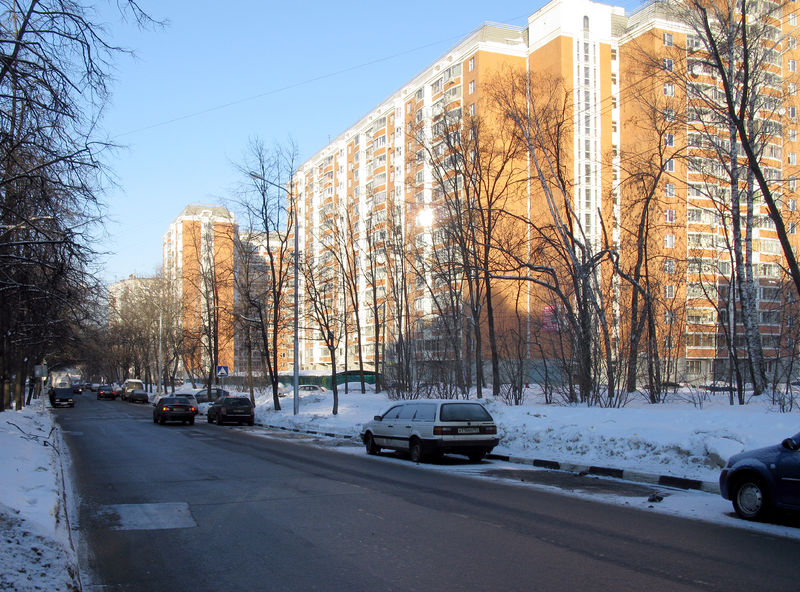 Soubor:Moscow, 13-ya Parkovaya Street.jpg