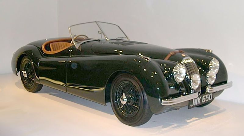 Soubor:1950 Jaguar XK120 34.jpg