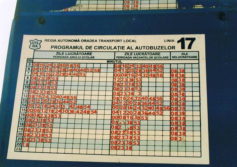 Soubor:Oradea, bus timetable.jpg