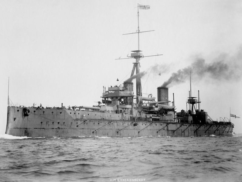 Soubor:HMS Dreadnought 1906 H61017.jpg
