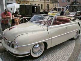 Tatra 600 Kabriolet Sodomka.JPG