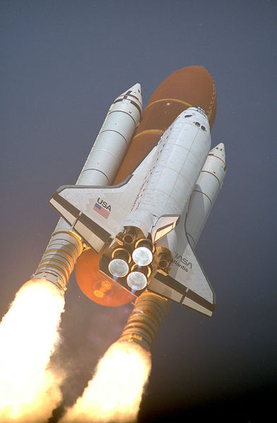 Soubor:STS-45 Launch-NASAFlickr.jpg