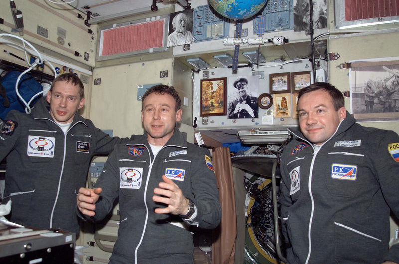 Soubor:Soyuz TMA-1 crew.jpg