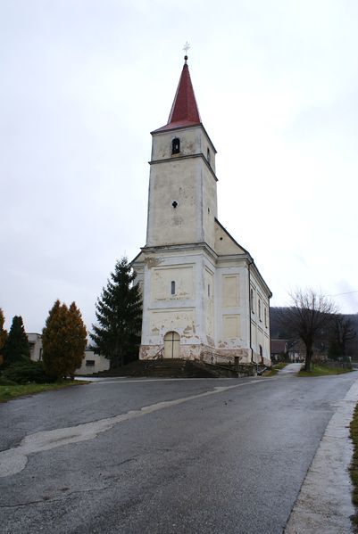 Soubor:Pernek church.JPG