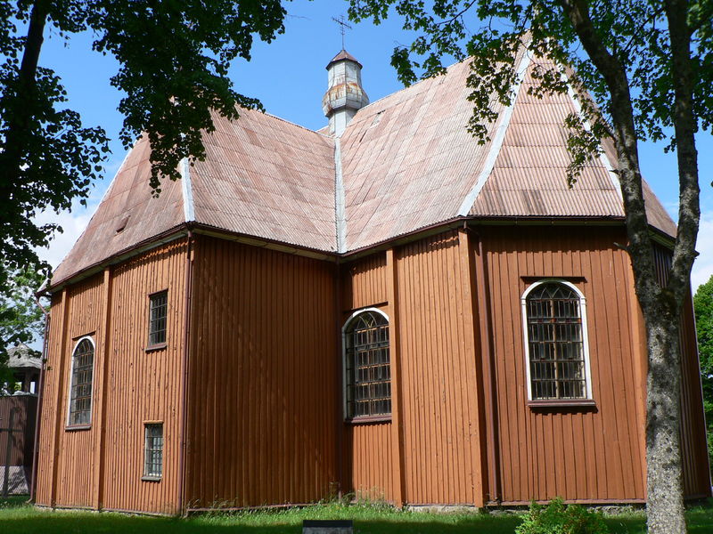 Soubor:Plateliai church.jpg