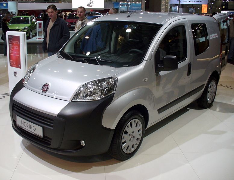 Soubor:Fiat Fiorino Kombi.JPG