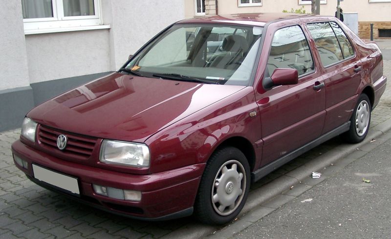 Soubor:VW Vento front 20080320.jpg