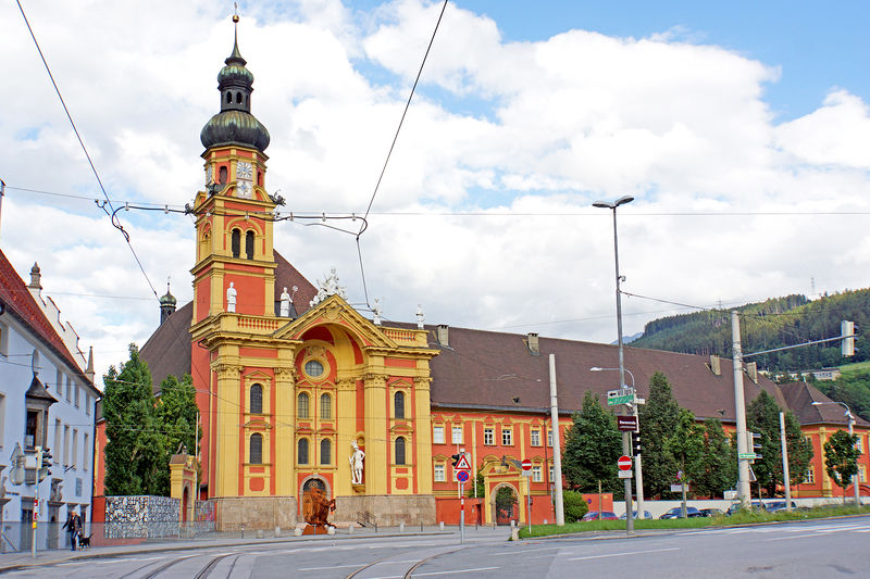 Soubor:Austria-01454-Wilten Abbey-Flickr.jpg