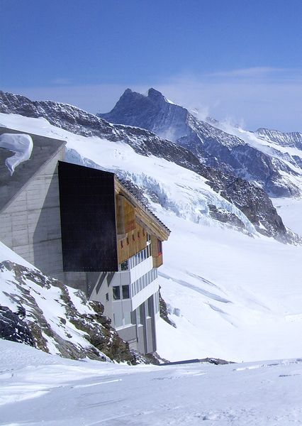 Soubor:Jungfrau buildings2.jpg