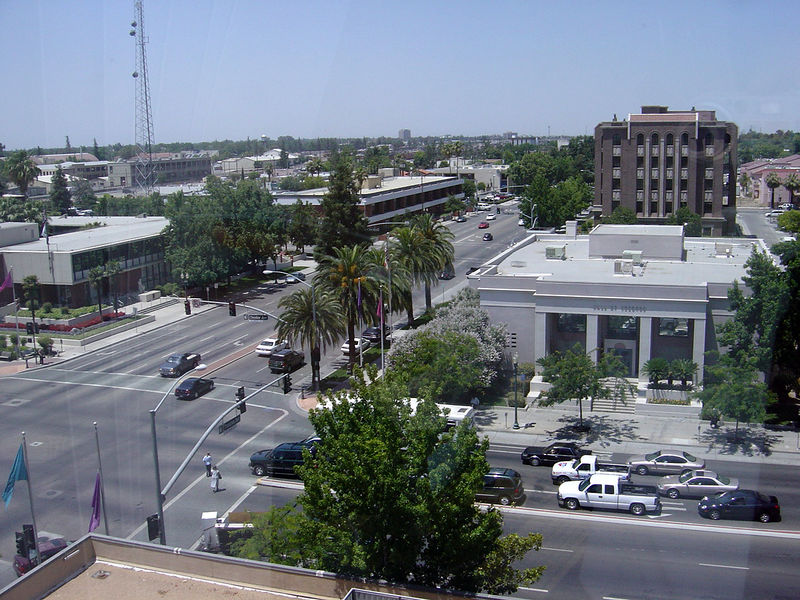 Soubor:DowntownBakersfield.jpg