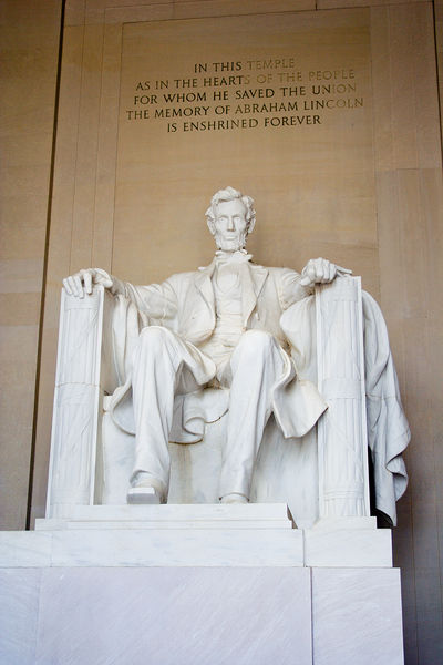 Soubor:Lincoln with Inscription.jpg