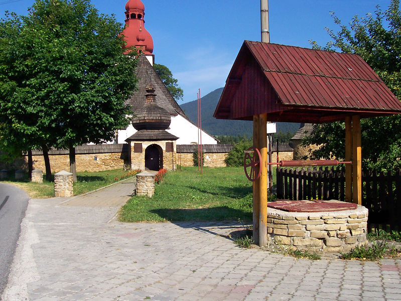 Soubor:Liptovské Matiašovce, Church.jpg