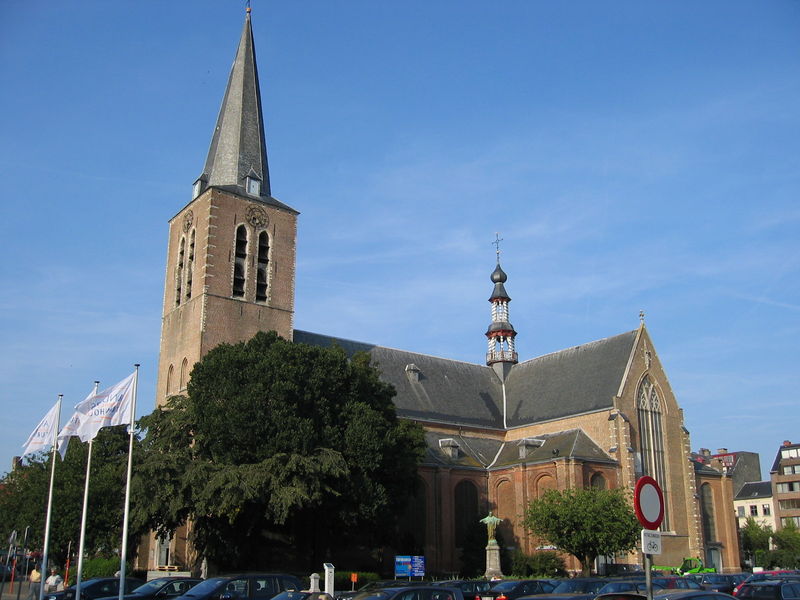 Soubor:Turnhout Sint Pieterskerk.jpg