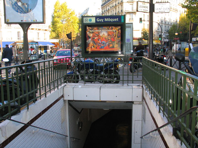 Soubor:Métro Guy Môquet 2452.JPG