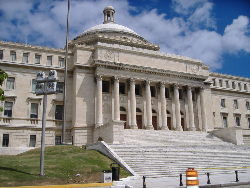 Soubor:PR Capitol, south side.JPG